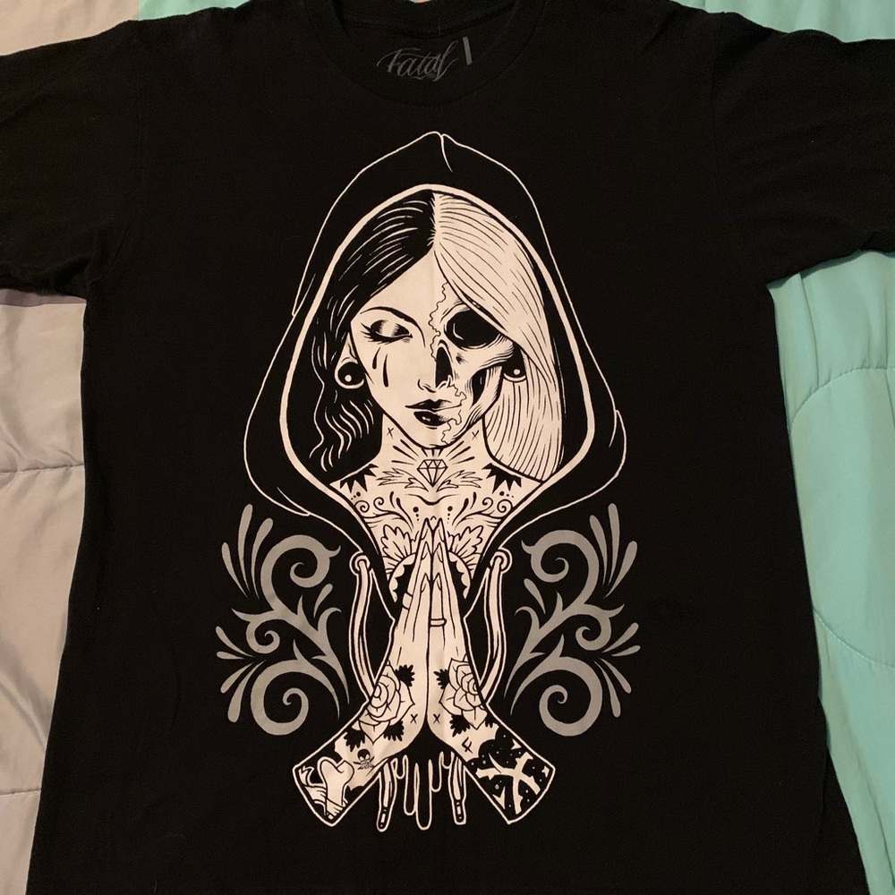 Men’s Fatal Crew shirt